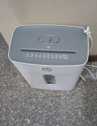 HP 九九成新碎纸机